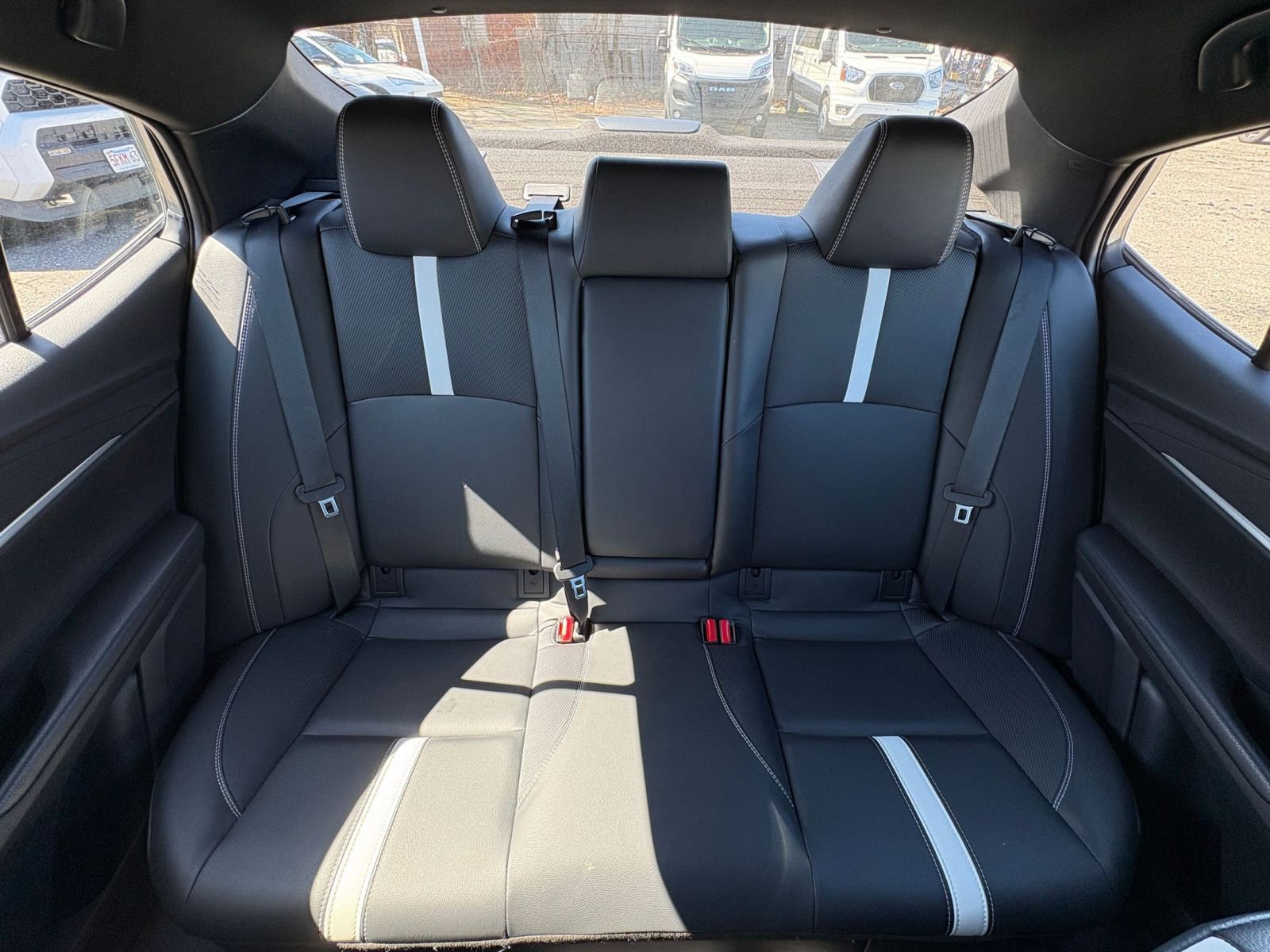 Used 2025 Toyota Camry SE FWD image 35