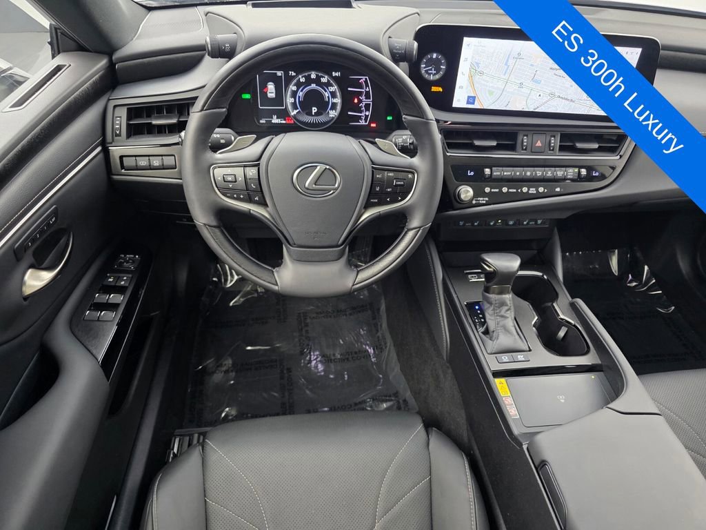 Used 2025 Lexus ES 300h w/ Technology Package image 13