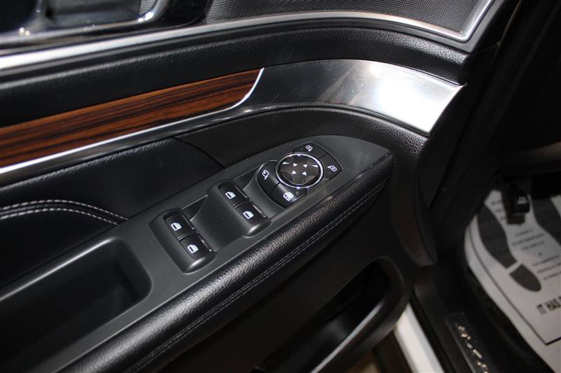 Used 2017 Ford Explorer Limited AWD/4WD image 30