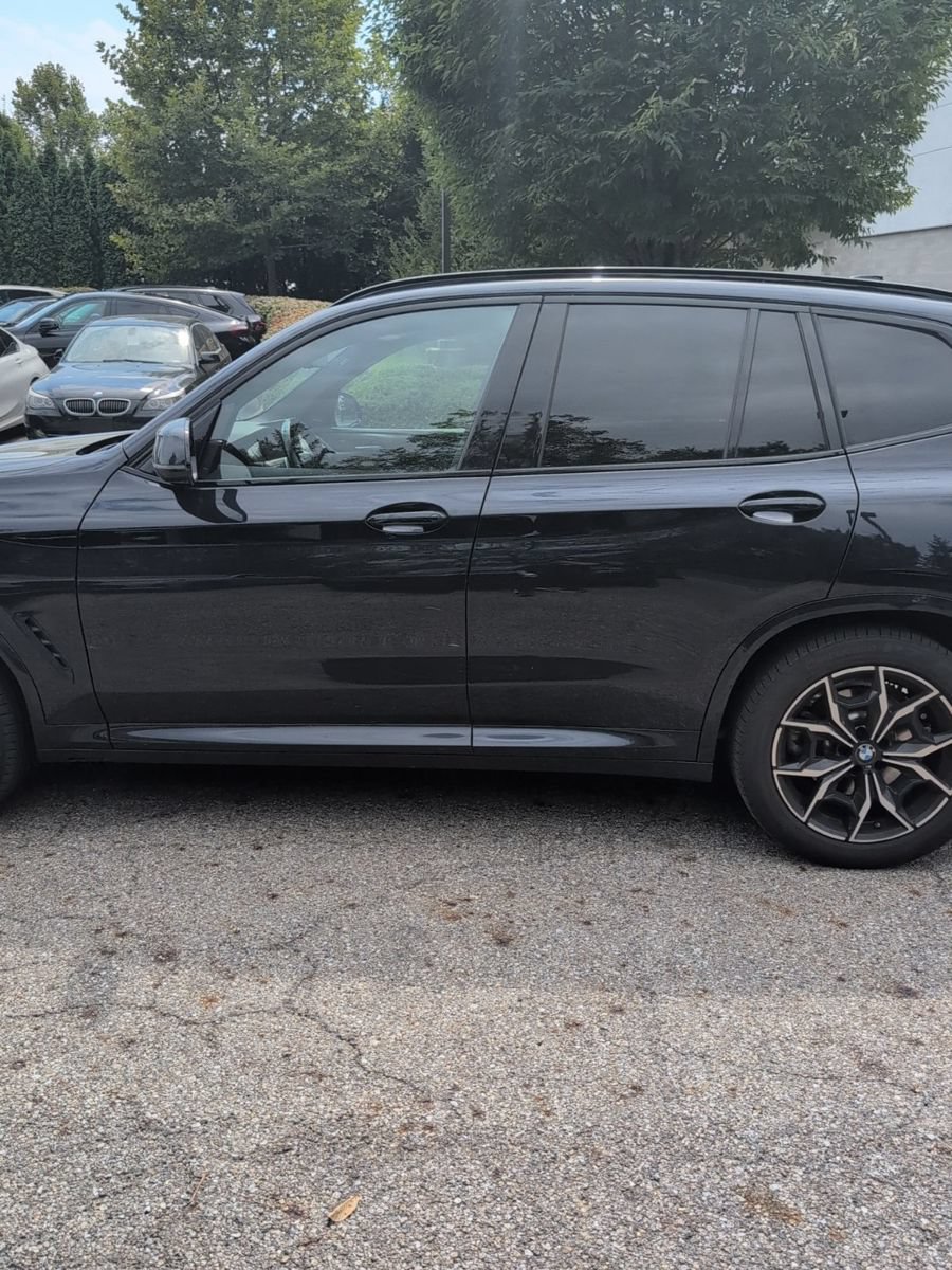 Used 2024 BMW X3 xDrive30i w/ Premium Package AWD/4WD image 3