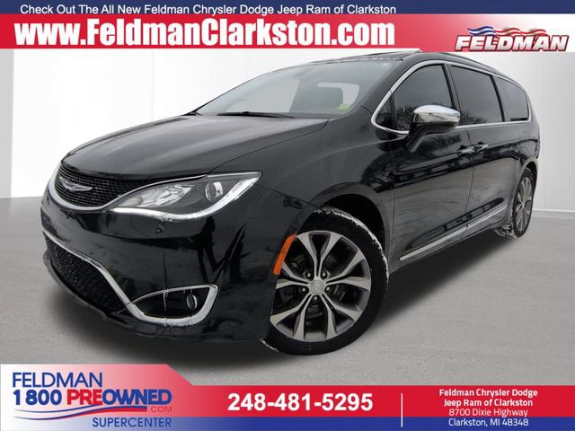 Used 2019 Chrysler Pacifica Limited w/ Tire & Wheel Group
