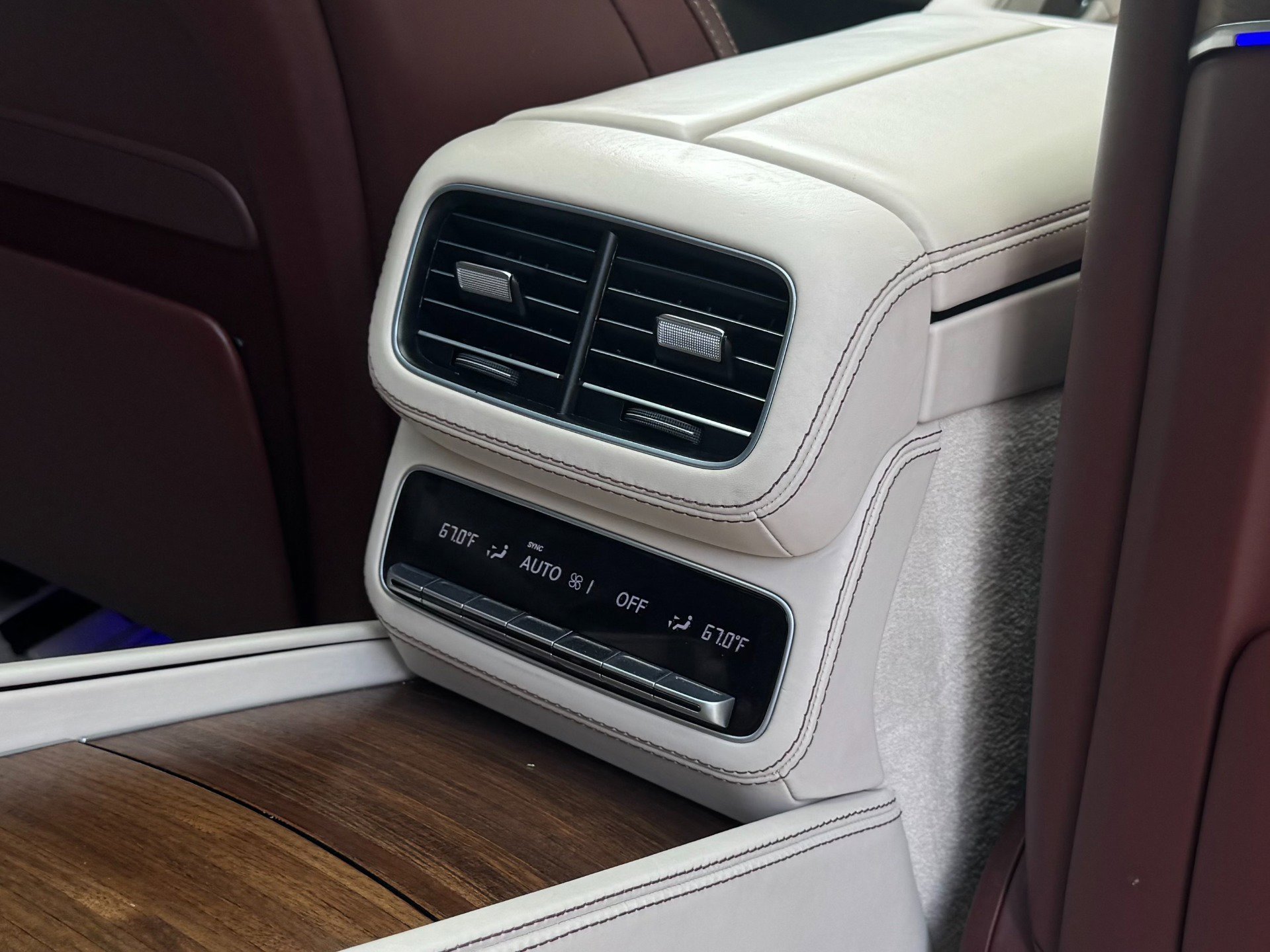 Used 2023 Mercedes-Benz Maybach GLS 600 4MATIC image 48