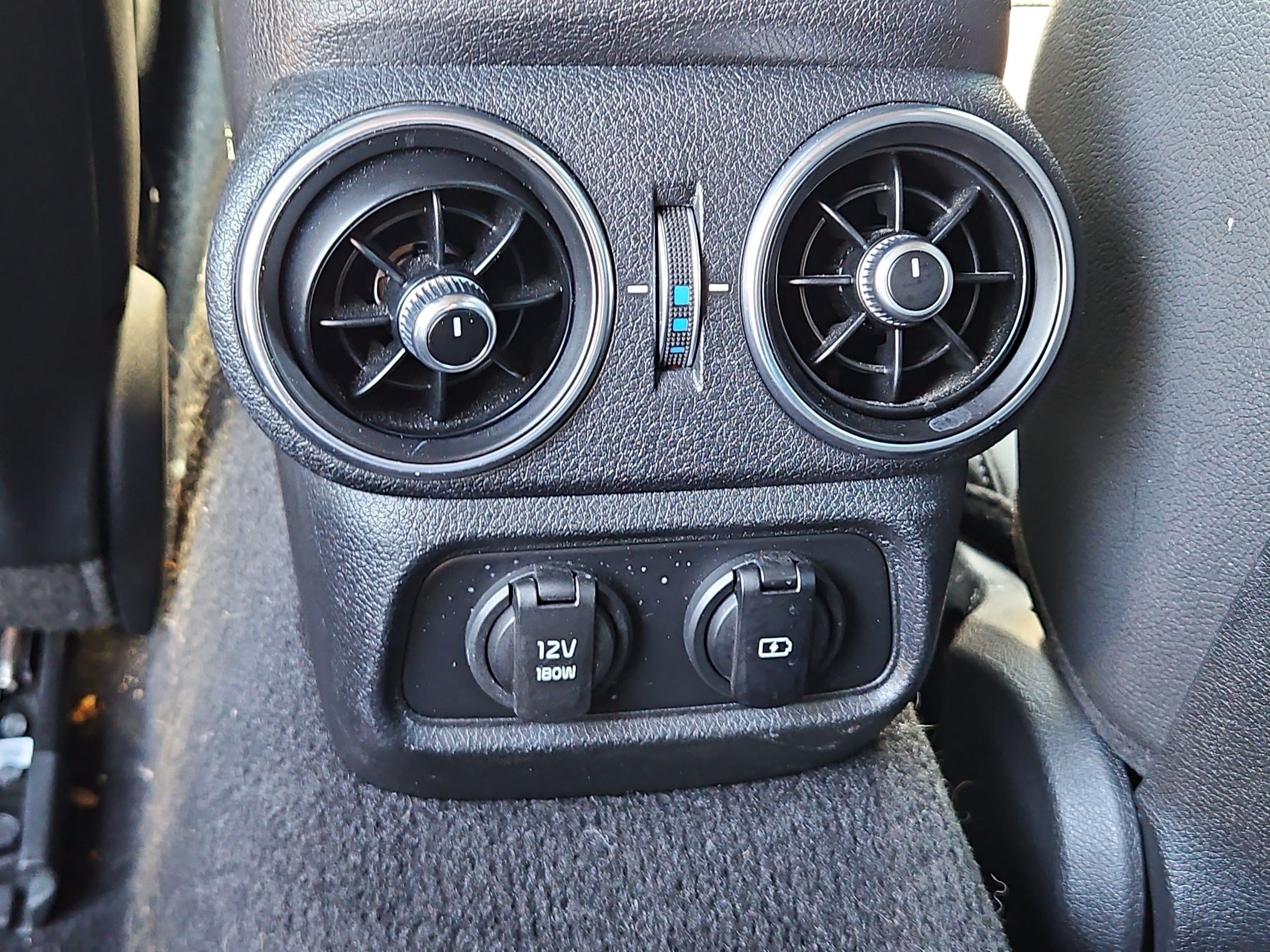 Used 2022 Kia Stinger GT-Line w/ Sun & Sound Package RWD image 29