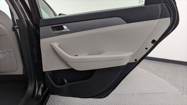Used 2017 Hyundai Sonata SE image 15