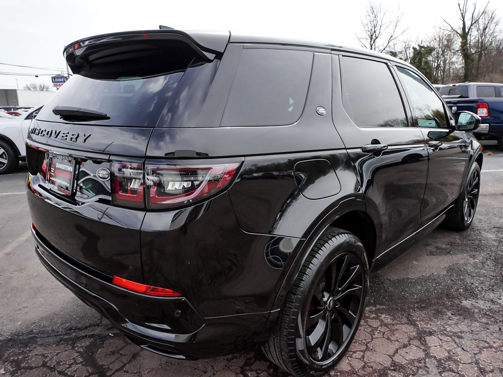Used 2023 Land Rover Discovery Sport S R-Dynamic image 6