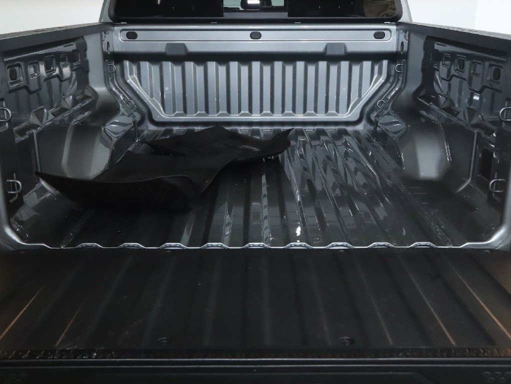 Used 2023 Chevrolet Colorado W/T w/ Safety Package image 29