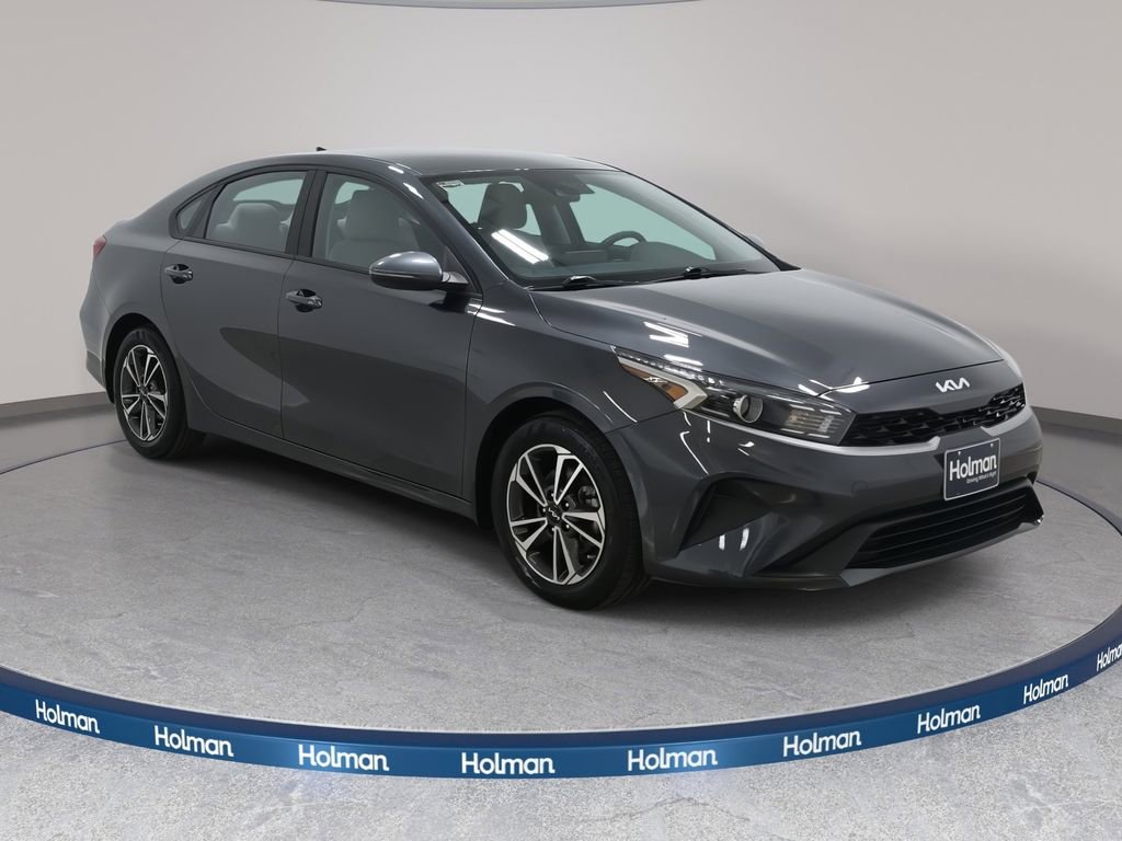Used 2023 Kia Forte LXS w/ LXS Technology Package image 4