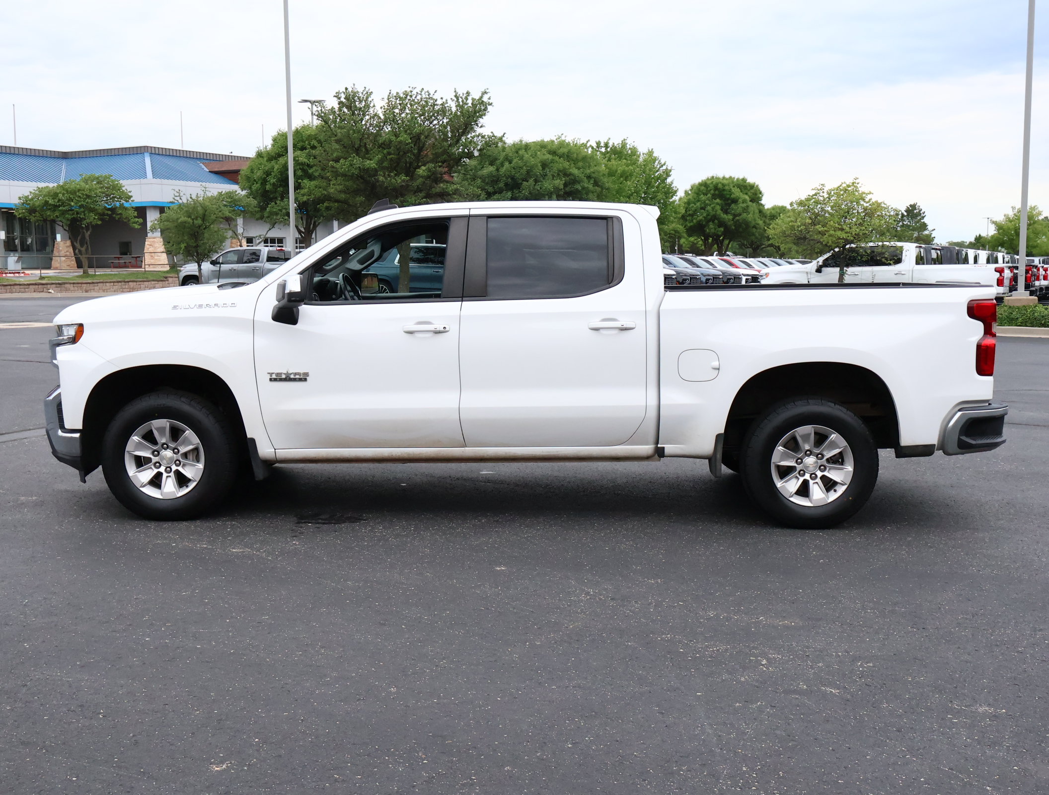 Used 2019 Chevrolet Silverado 1500 LT w/ Texas Edition RWD image 29