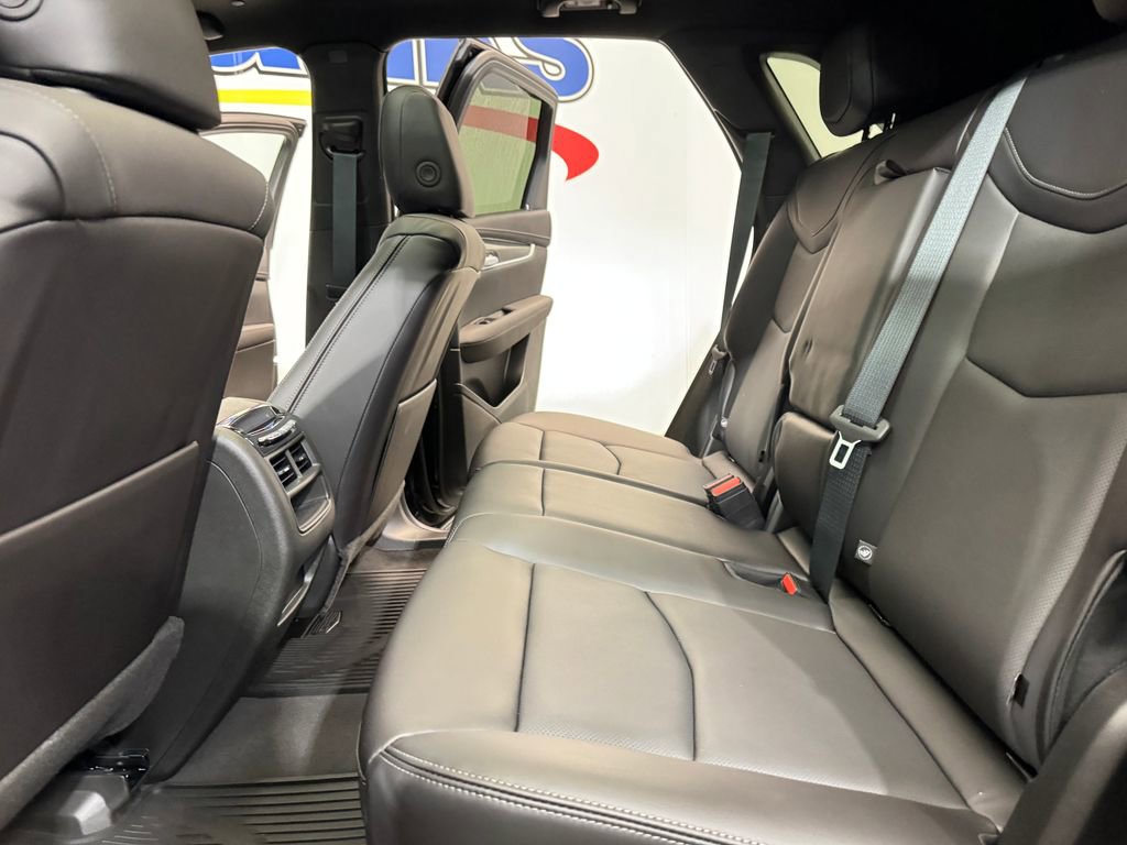 New 2026 Cadillac XT5 Sportv AWD/4WD image 10