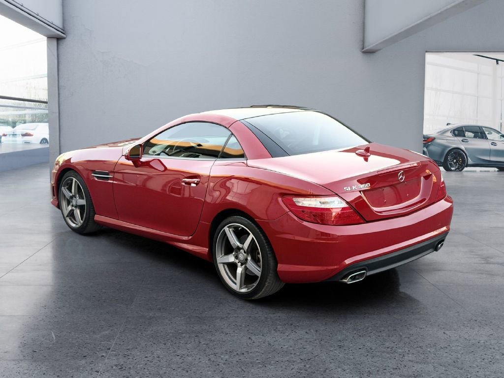Used 2015 Mercedes-Benz SLK 350 image 18