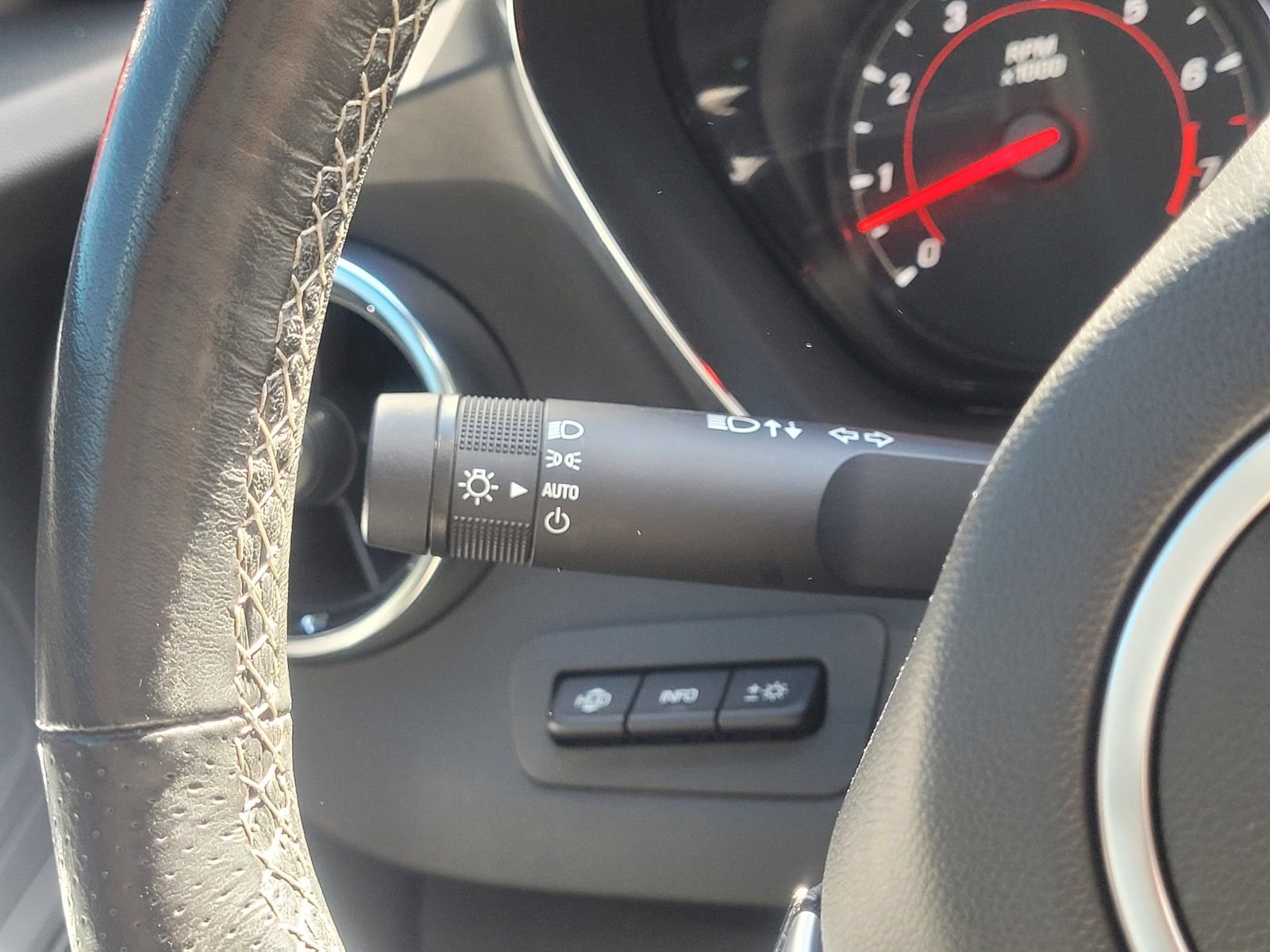 Used 2021 Chevrolet Camaro SS RWD image 21