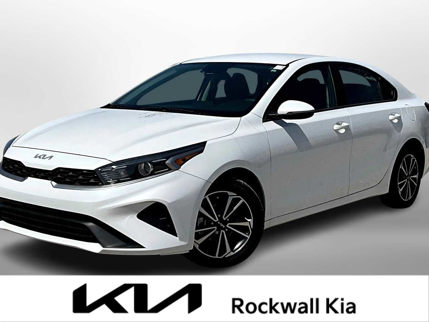 Certified 2022 Kia Forte LXS w/ LXS Technology Package image 1