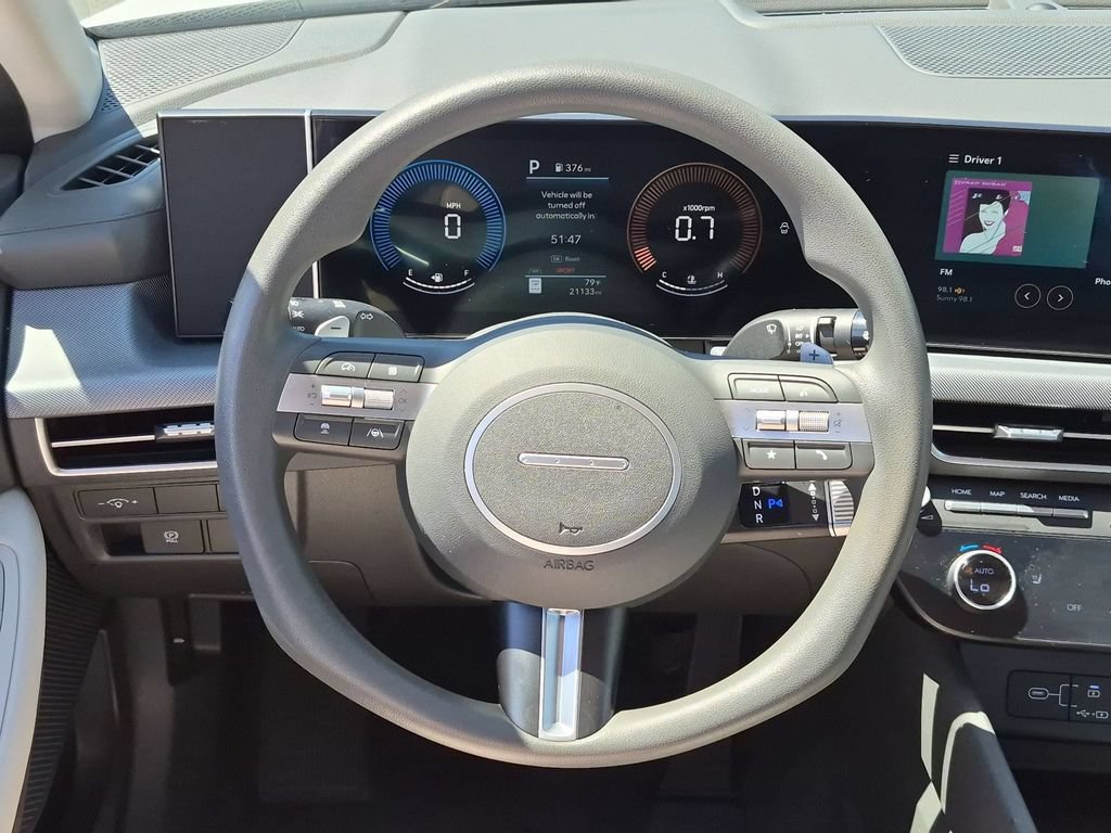 Used 2025 Hyundai Sonata SEL FWD image 23