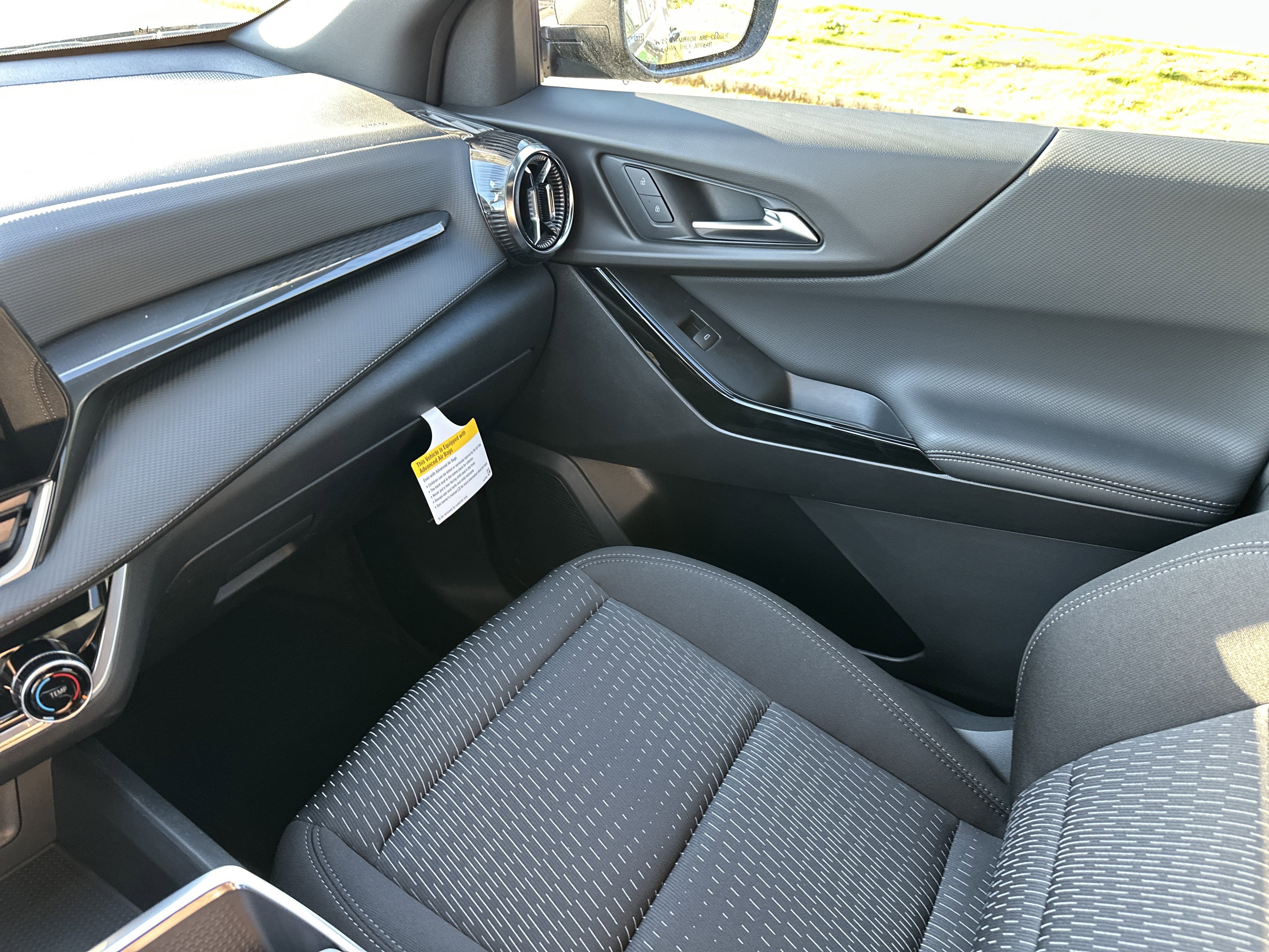 New 2026 Chevrolet Equinox LT w/ Safety and Technology Package image 25