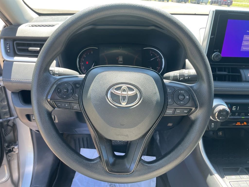 Used 2023 Toyota RAV4 XLE image 26