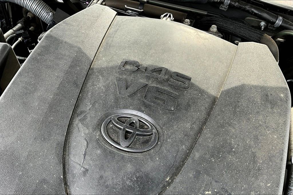 Used 2016 Toyota Tacoma TRD Sport image 32