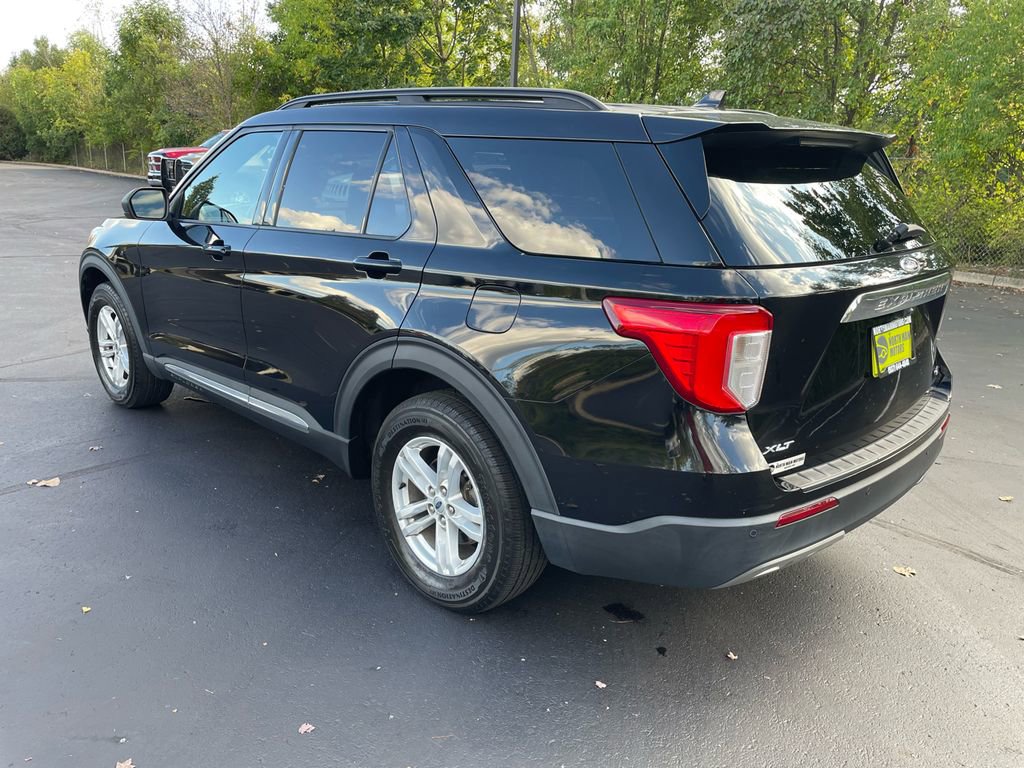 Used 2020 Ford Explorer XLT w/ Equipment Group 202A image 5