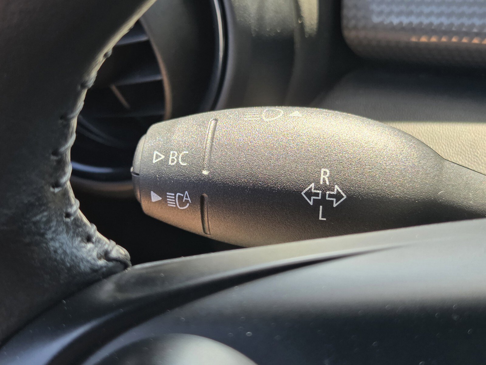 Used 2021 MINI Cooper Convertible image 31