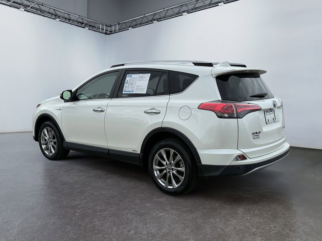 Used 2017 Toyota RAV4 Limited image 5