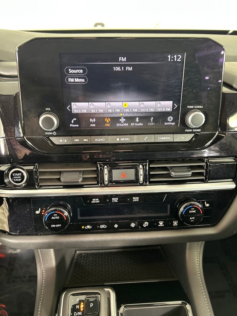 Used 2024 Nissan Pathfinder SV image 14