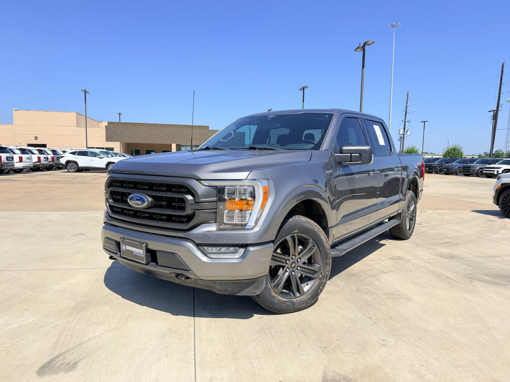 Used 2022 Ford F150 XLT w/ Equipment Group 302A High AWD/4WD image 11