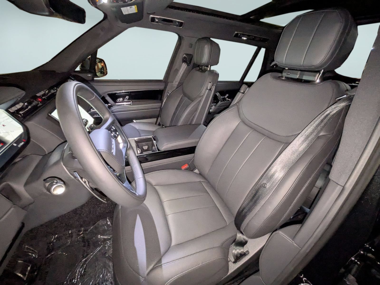 New 2026 Land Rover Range Rover Long Wheelbase SE AWD/4WD image 15