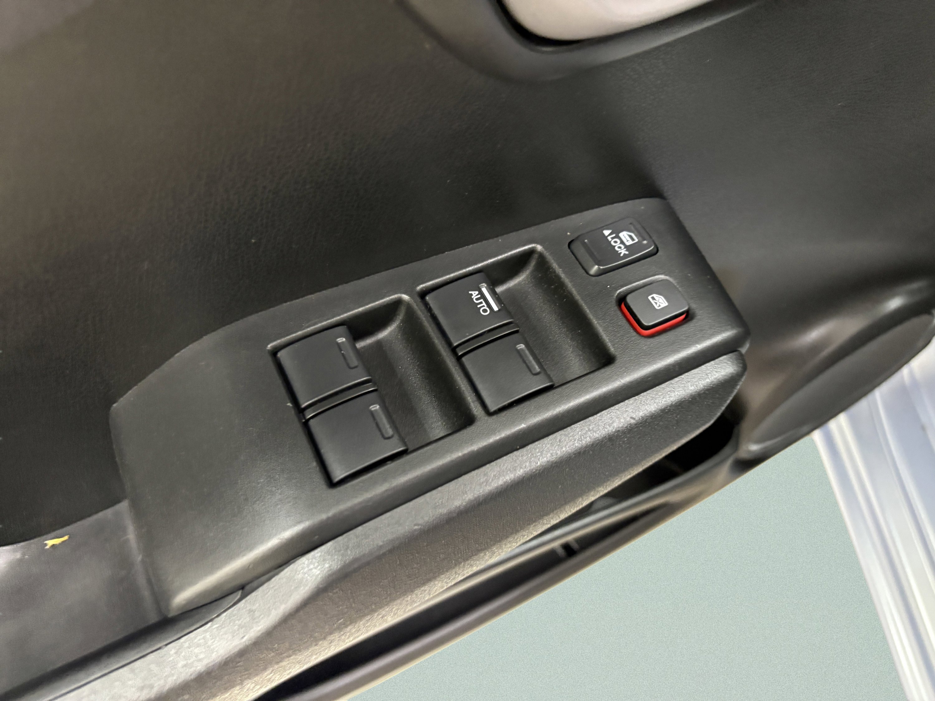 Used 2009 Honda Fit image 21
