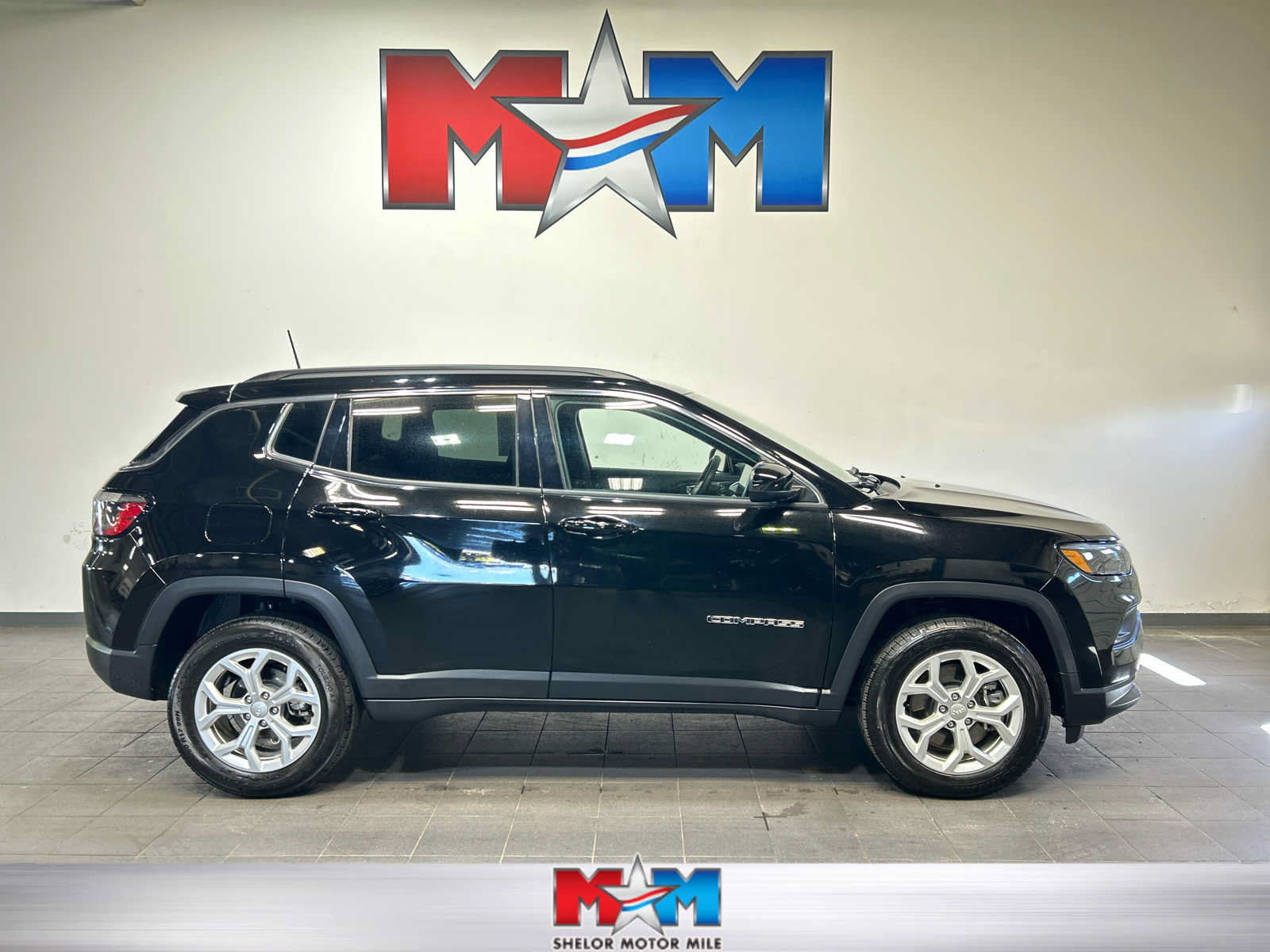 Used 2024 Jeep Compass Latitude