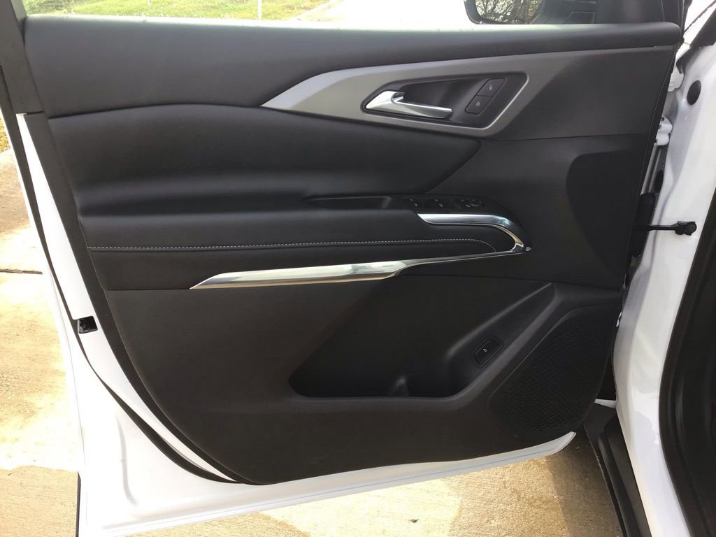 New 2026 Chevrolet Traverse LT w/ Driver Confidence Package image 27