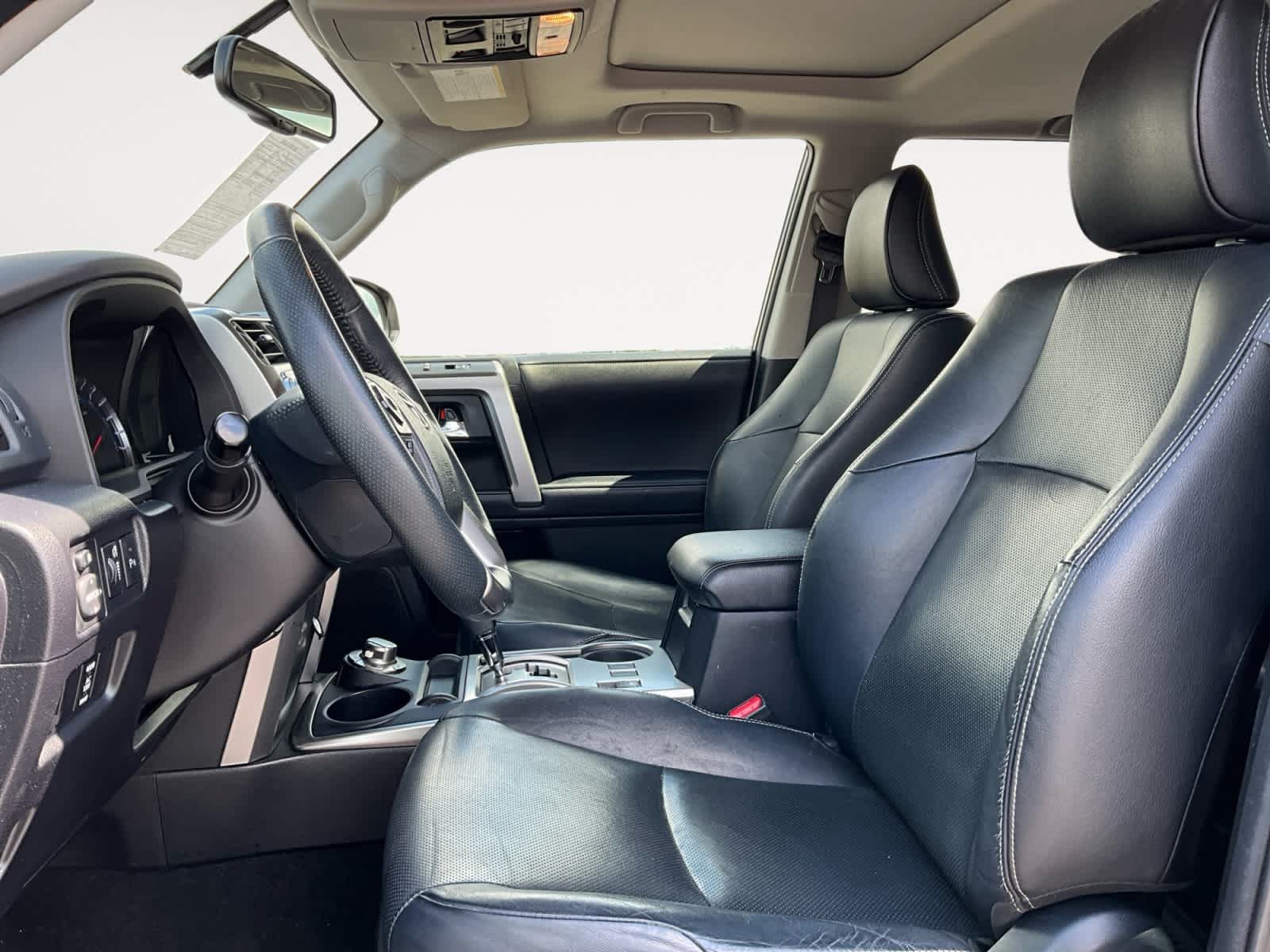 Used 2018 Toyota 4Runner Limited AWD/4WD image 9