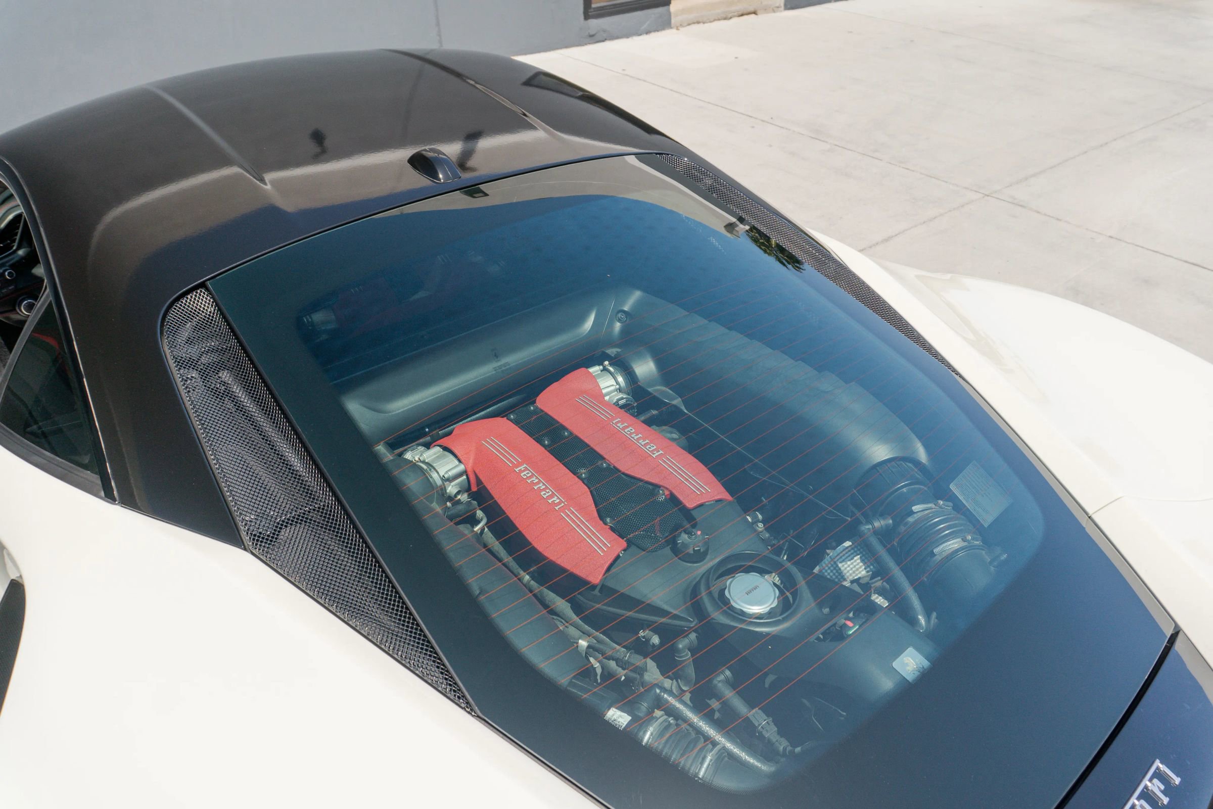 Used 2018 Ferrari 488 GTB RWD image 48