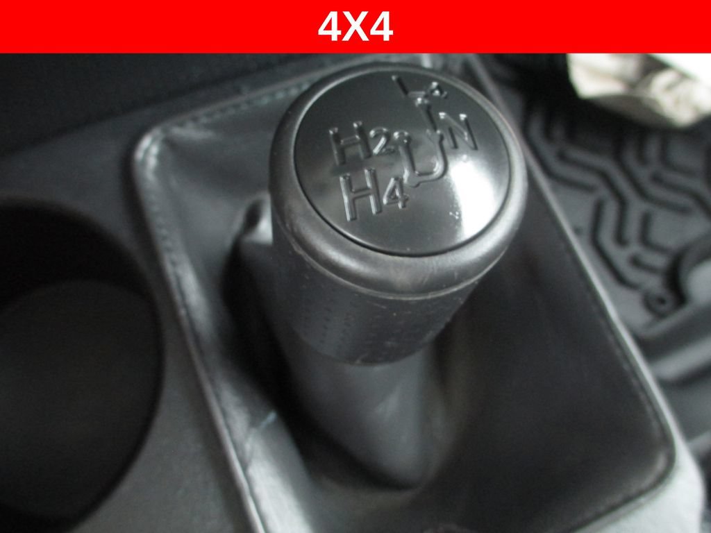 Used 2011 Toyota FJ Cruiser 4WD w/ Convenience Pkg image 24