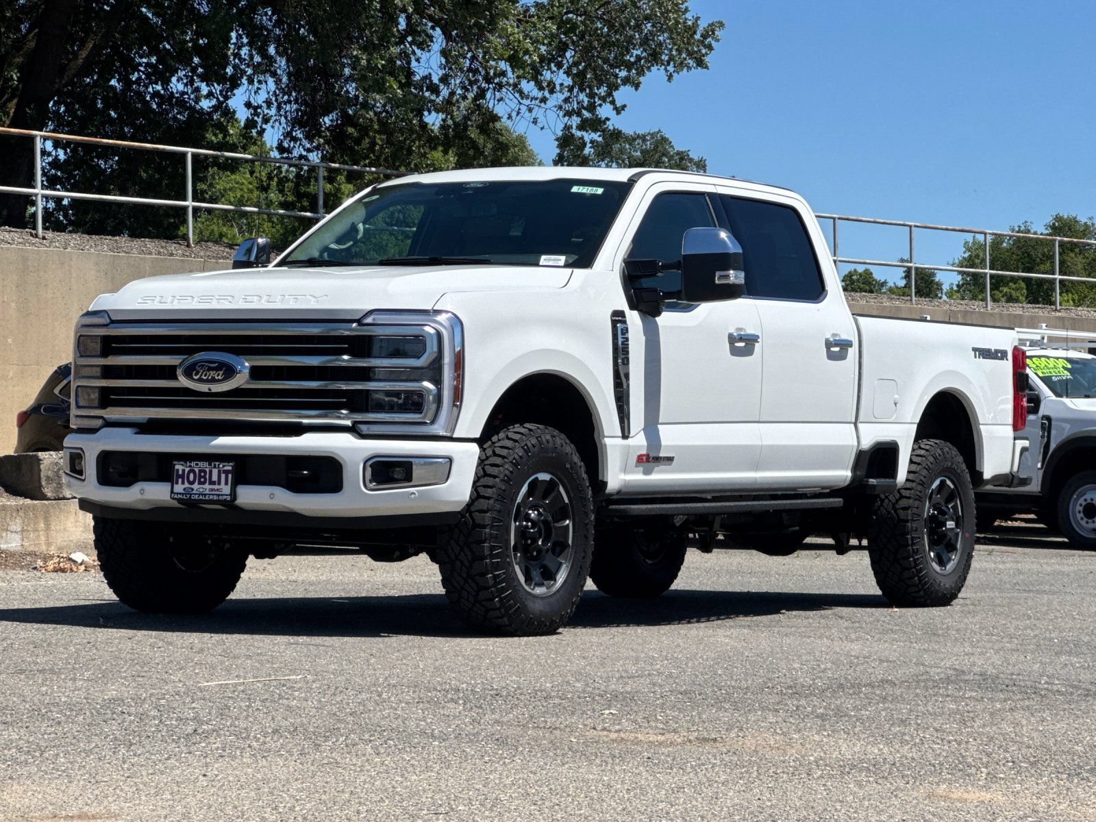 New 2026 Ford F250 Platinum w/ Platinum Plus Package AWD/4WD image 7