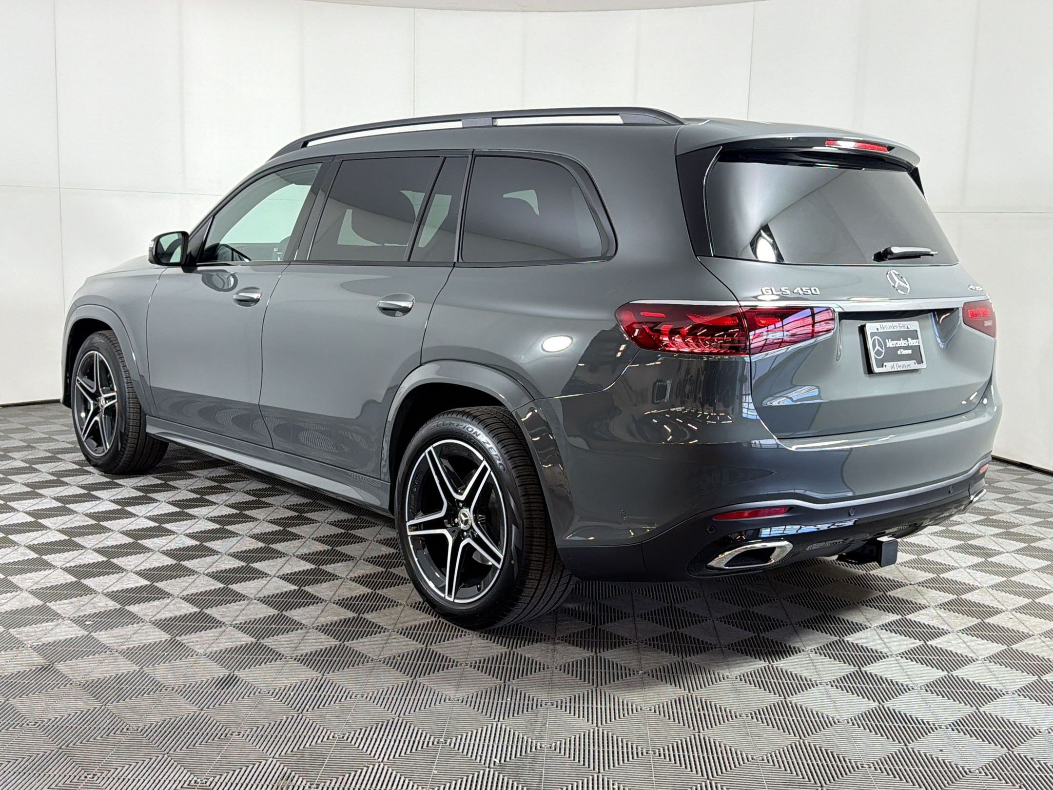 New 2026 Mercedes-Benz GLS 450 4MATIC image 3