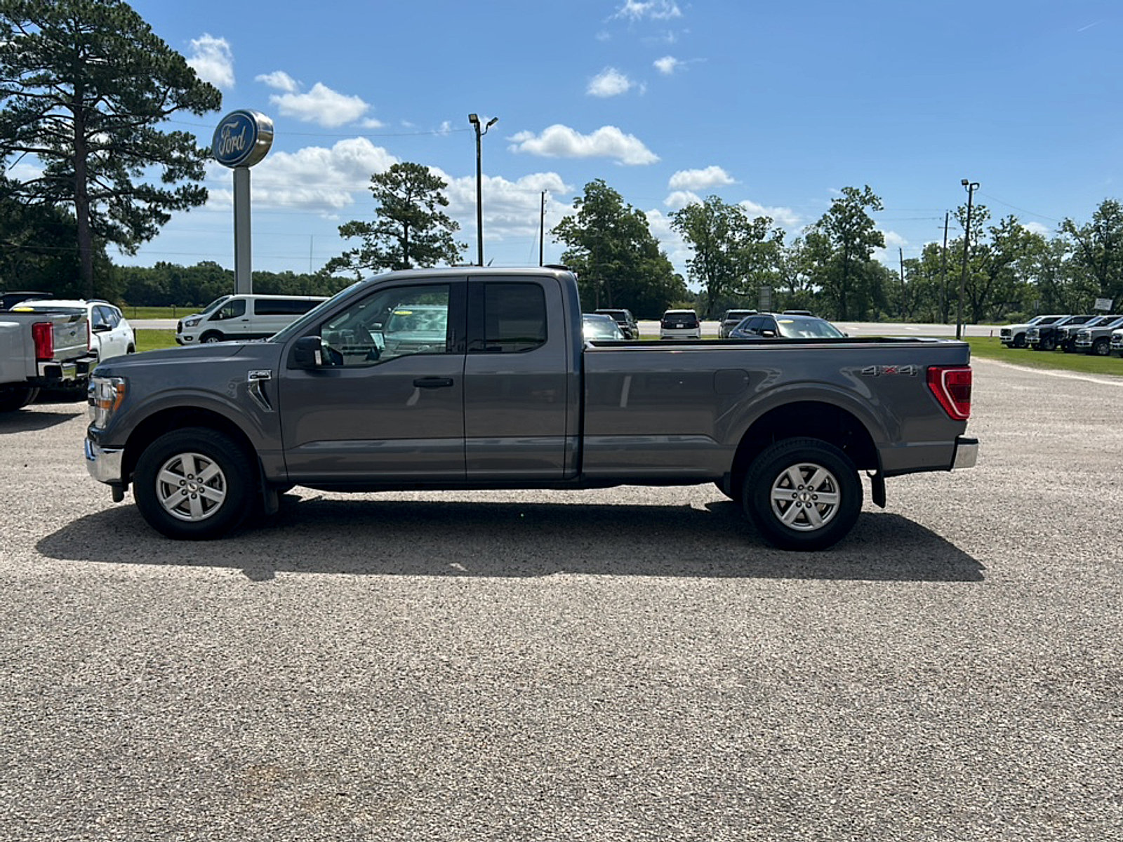 Used 2021 Ford F150 XLT w/ Equipment Group 301A Mid AWD/4WD image 3