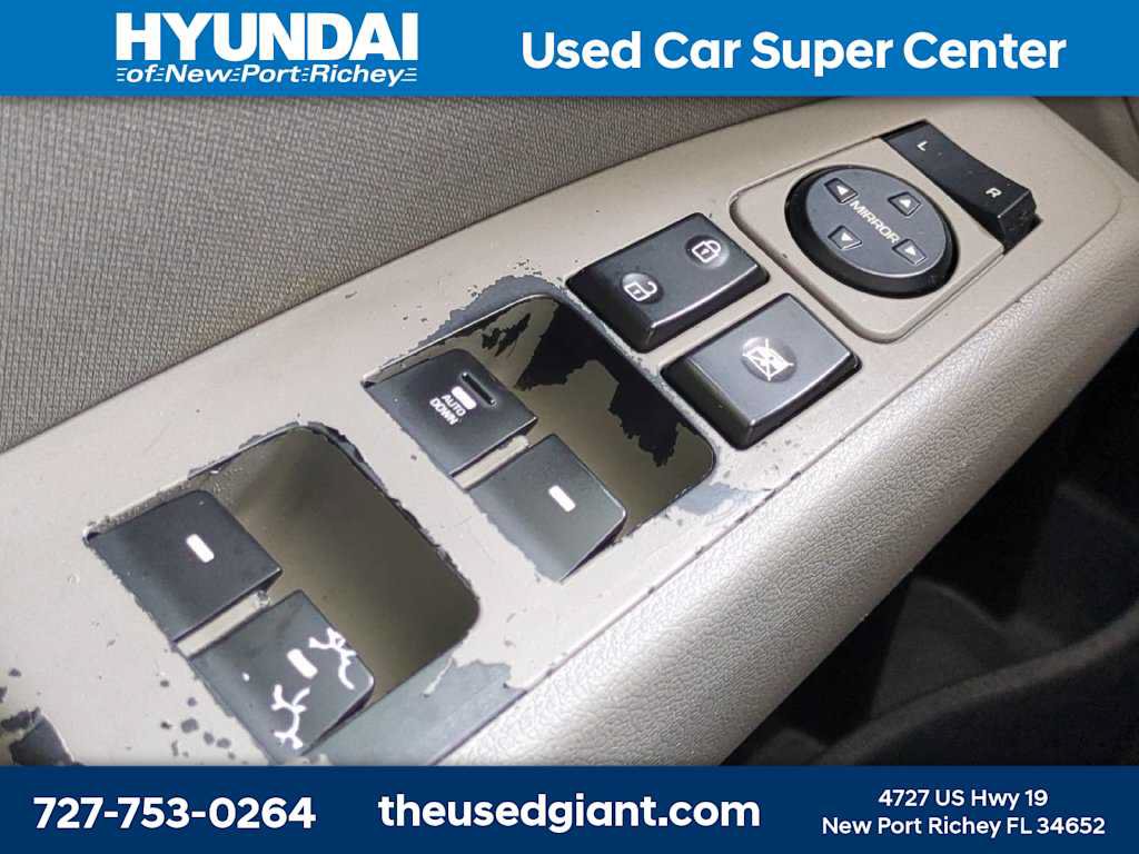 Used 2020 Hyundai Elantra SEL FWD image 22