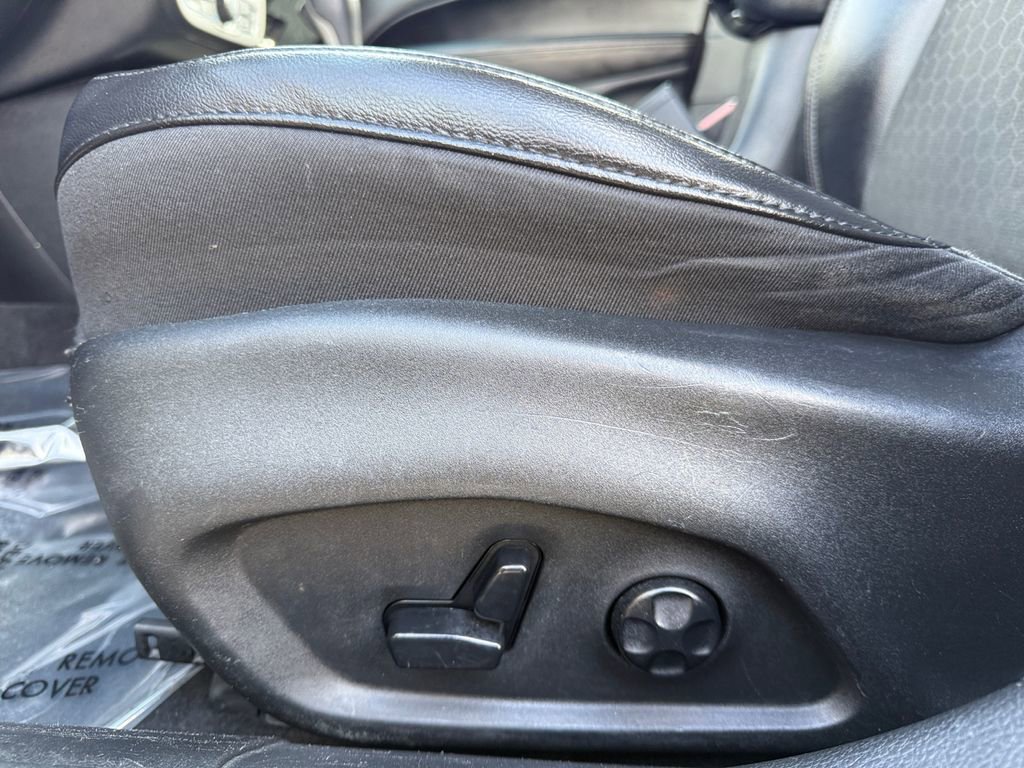 Used 2018 Jeep Compass Latitude w/ Popular Equipment Group FWD image 10