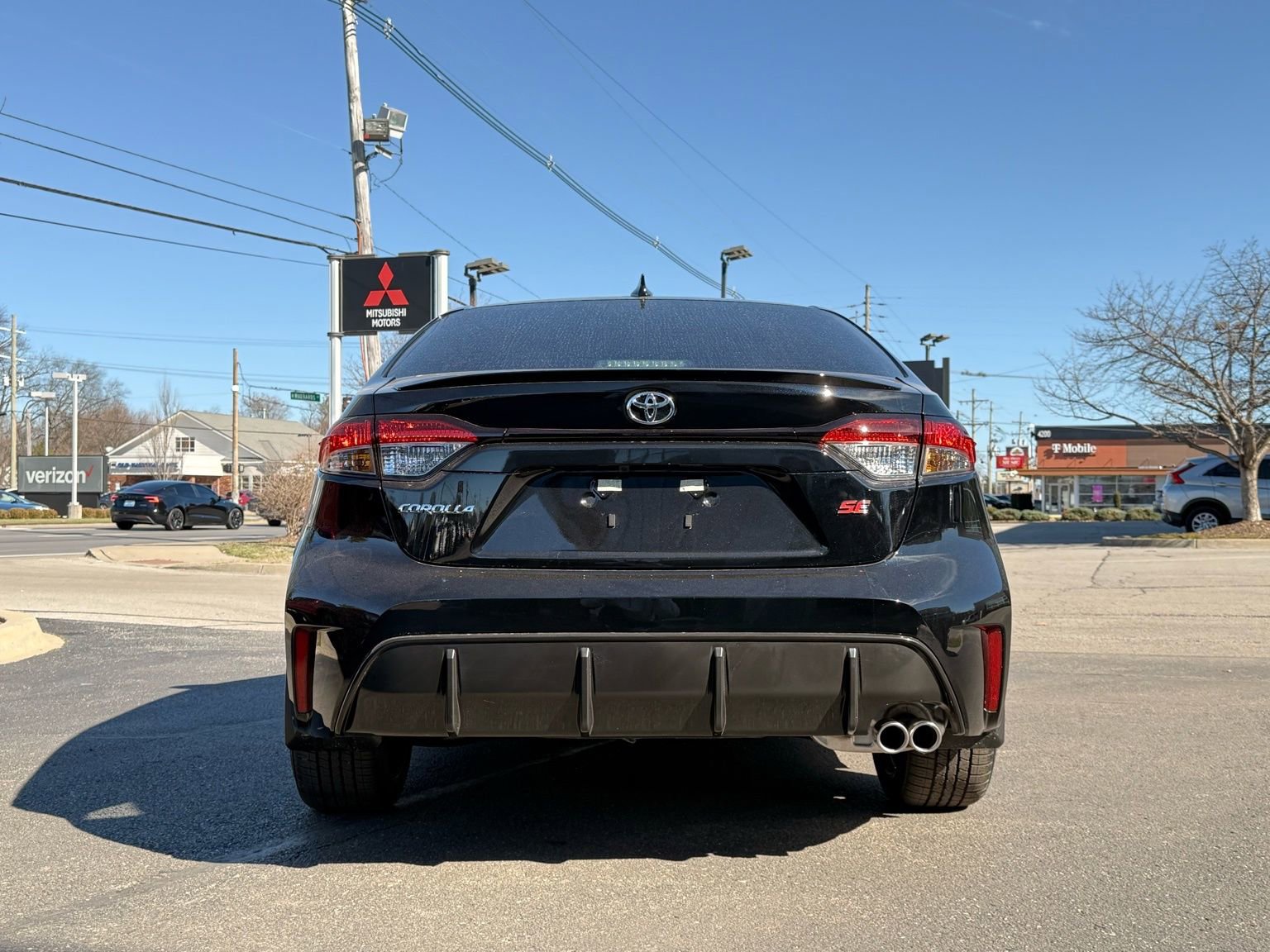 Used 2026 Toyota Corolla SE FWD image 4
