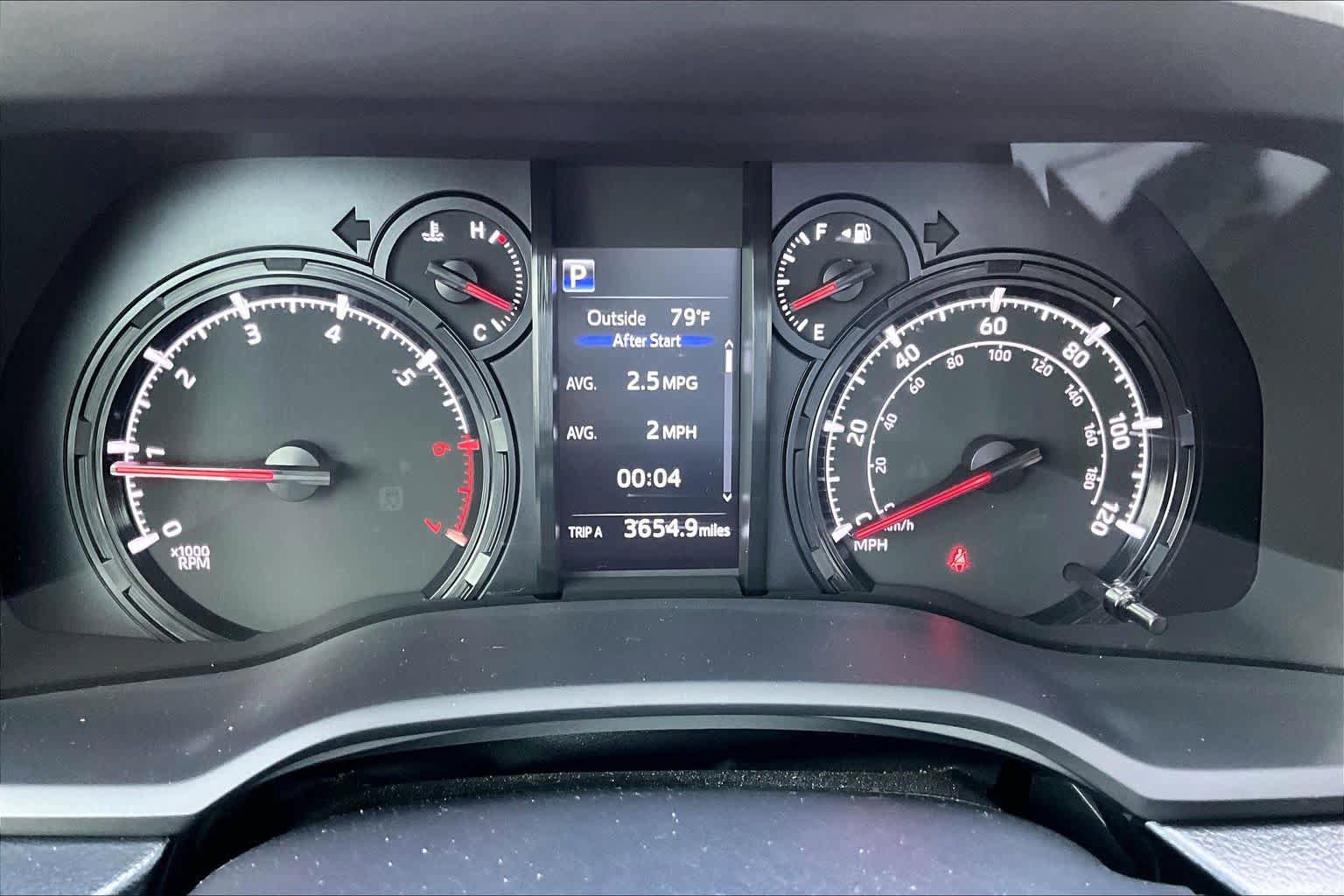 Used 2024 Toyota 4Runner SR5 Premium w/ Moonroof Package AWD/4WD image 24