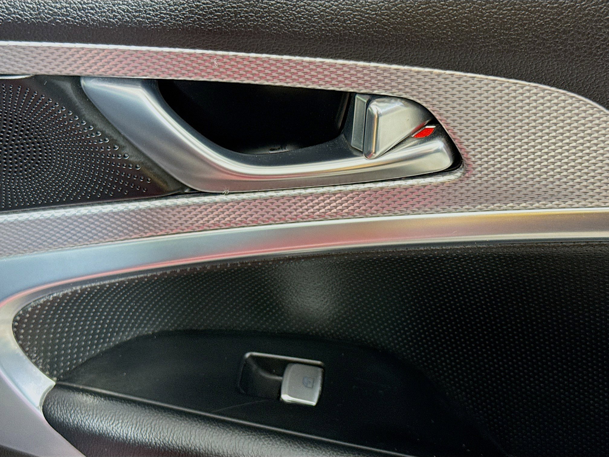 Used 2022 Genesis G70 2.0T w/ Prestige Package image 30