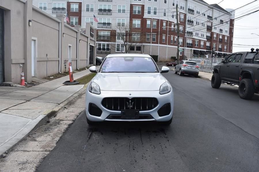 Used 2024 Maserati Grecale GT AWD/4WD image 2