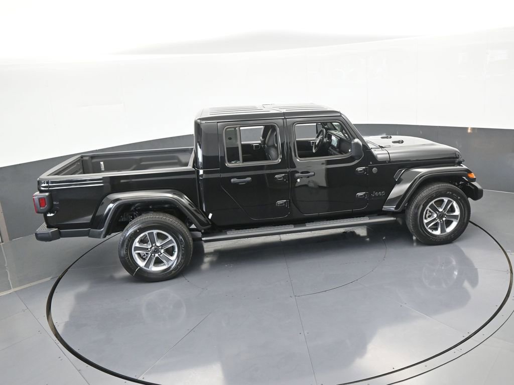 Used 2024 Jeep Gladiator Sport w/ Premium Package image 49