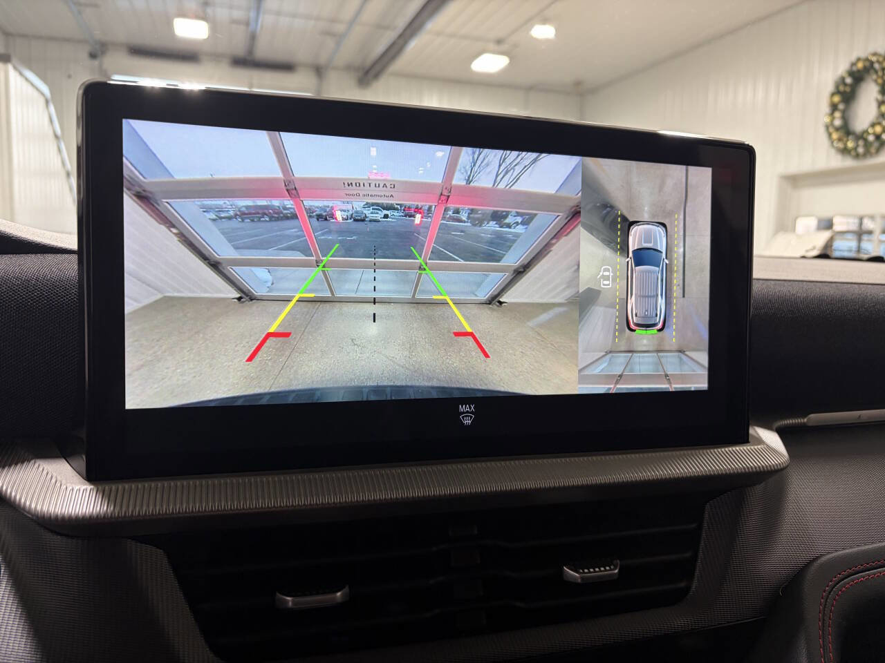 Used 2025 Ford Explorer ST-Line w/ ST-Line Street Pack image 13