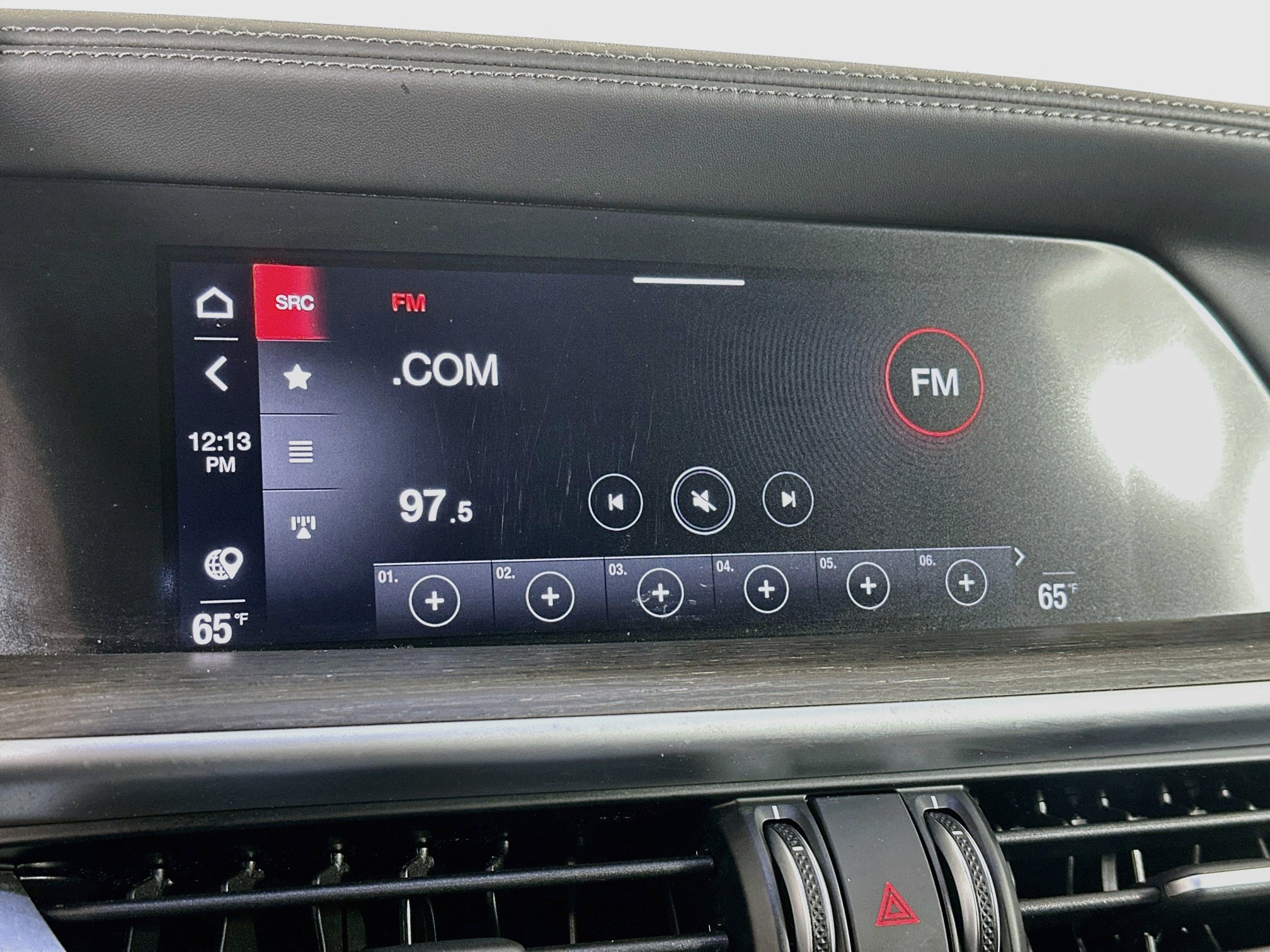 Used 2023 Alfa Romeo Stelvio Ti AWD/4WD image 21