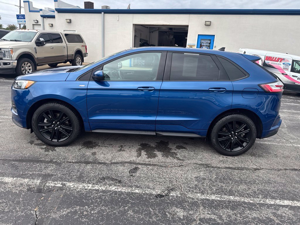 Certified 2023 Ford Edge ST-Line w/ Class II Trailer Tow Package AWD/4WD image 7