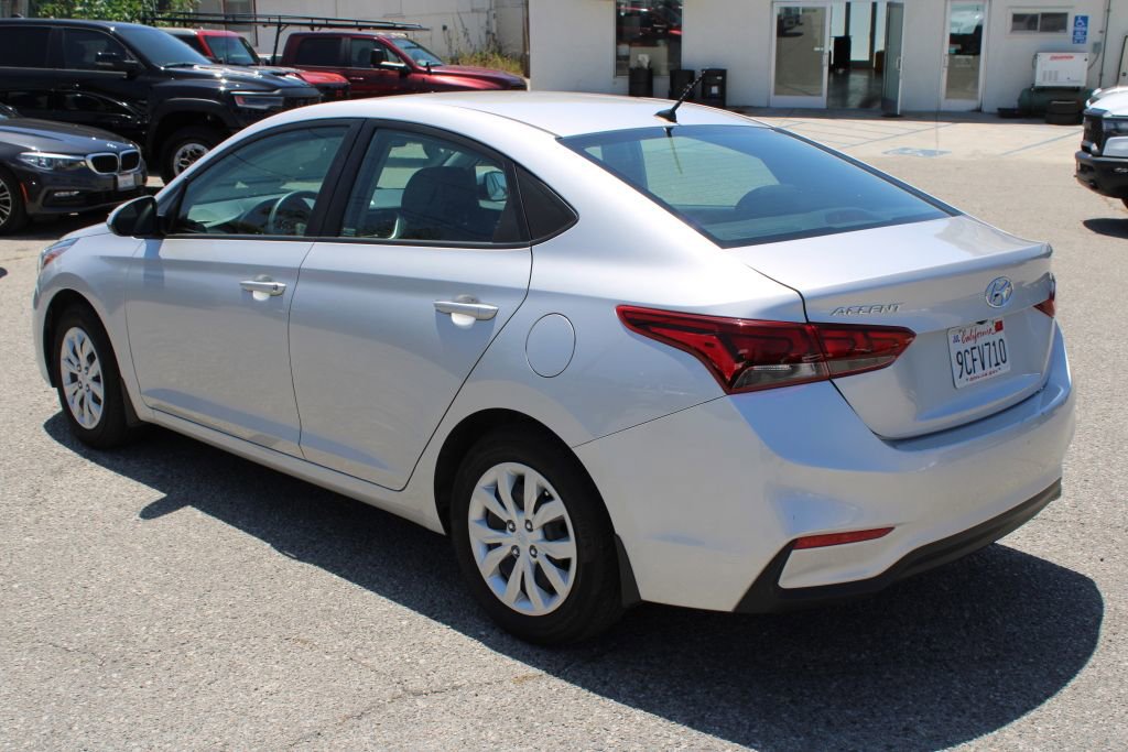Used 2022 Hyundai Accent SE FWD image 6