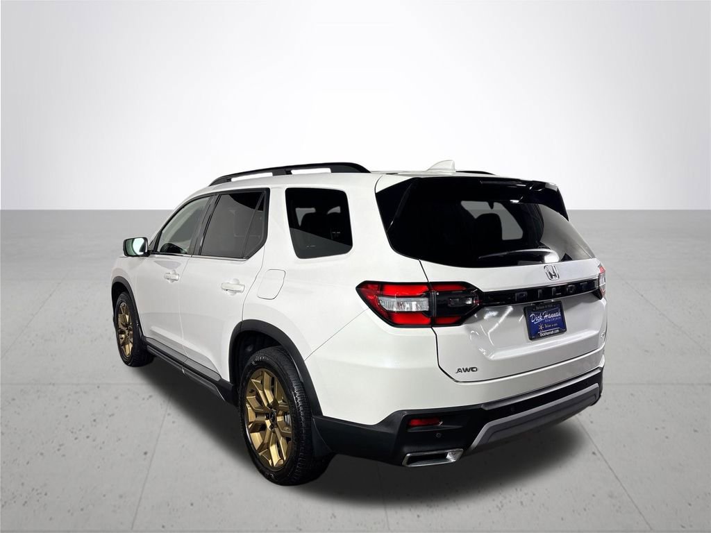 Used 2024 Honda Pilot Elite image 8