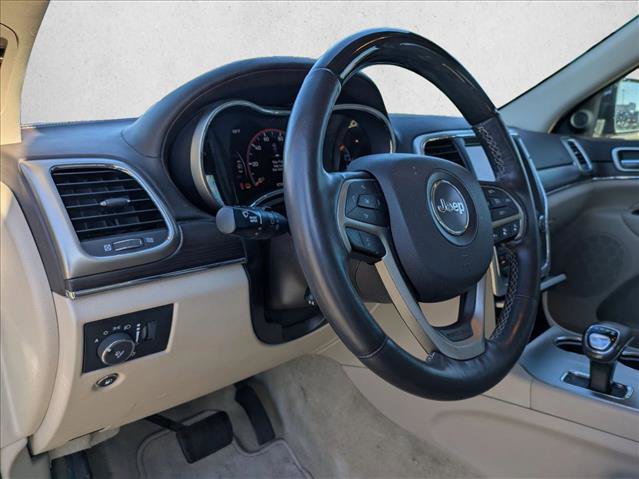 Used 2015 Jeep Grand Cherokee Overland w/ Advanced Technology Group image 9