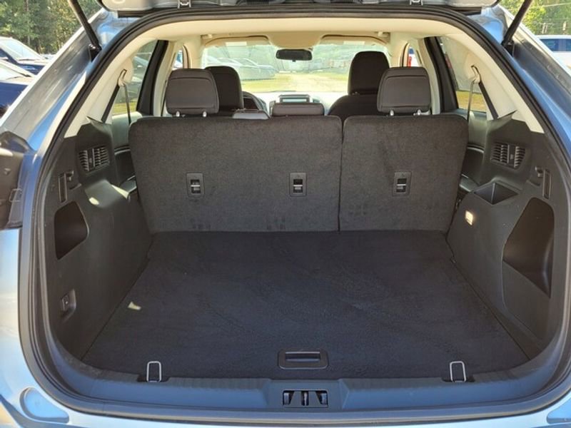 New 2024 Ford Edge SE image 11