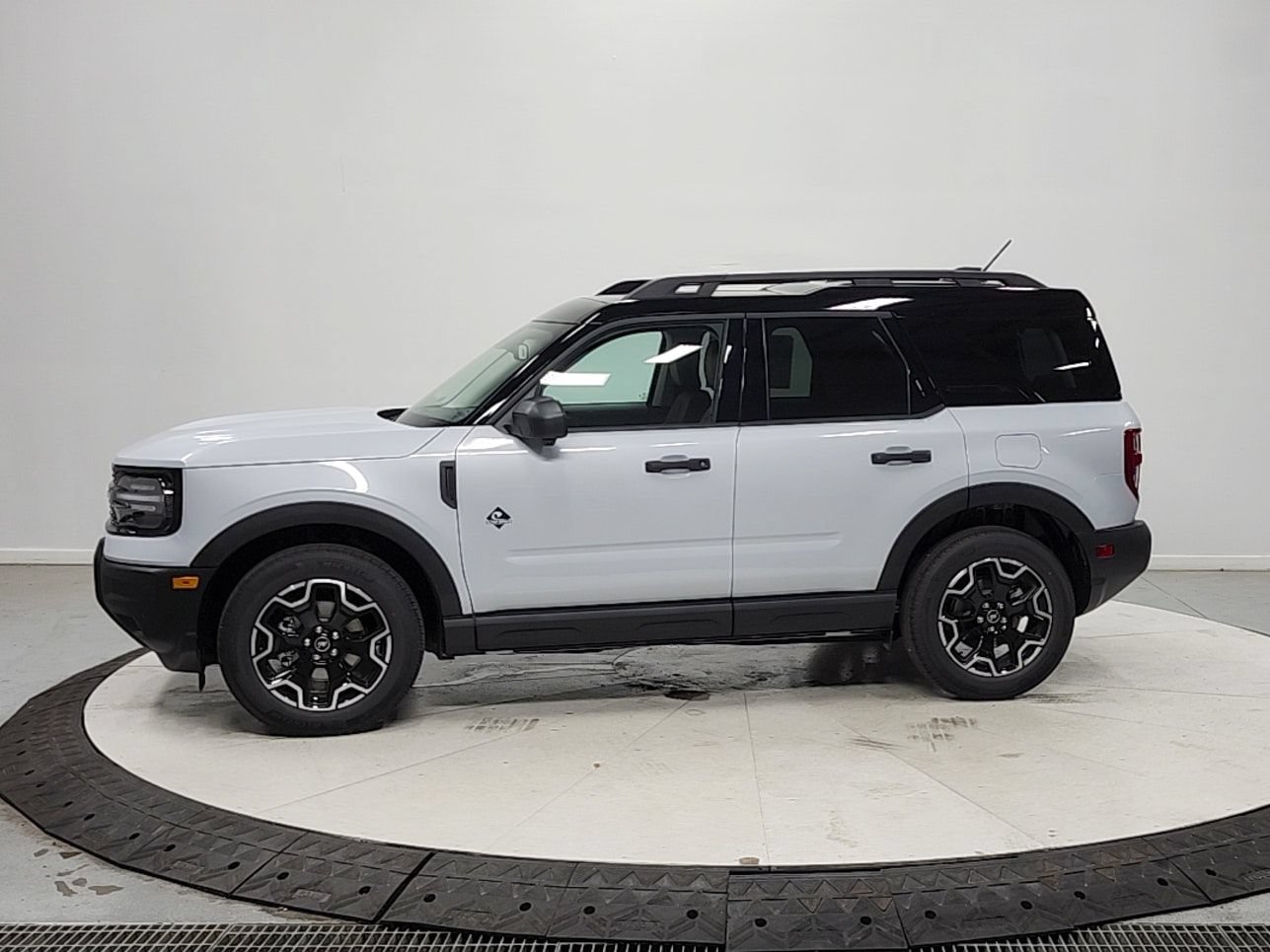 New 2026 Ford Bronco Sport Outer Banks w/ Outer Banks Tech Package+ AWD/4WD image 6